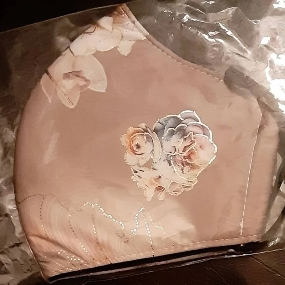 N/A satinique face